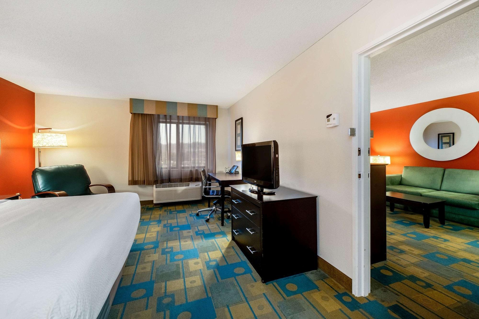 Hotel La Quinta By Wyndham Mansfield Oh Exterior foto